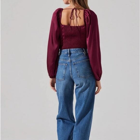 ASTR The Label Wine Red Milkmaid Balloon Sleeve Top Size M NWT - Picture 10 of 14